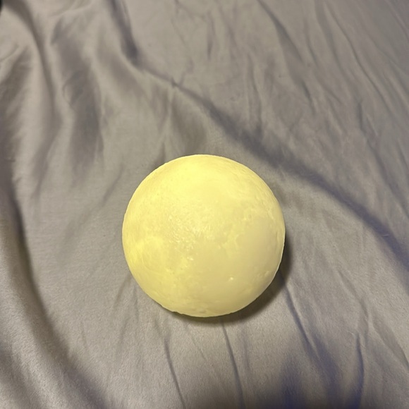 A little night light - Picture 2 of 2